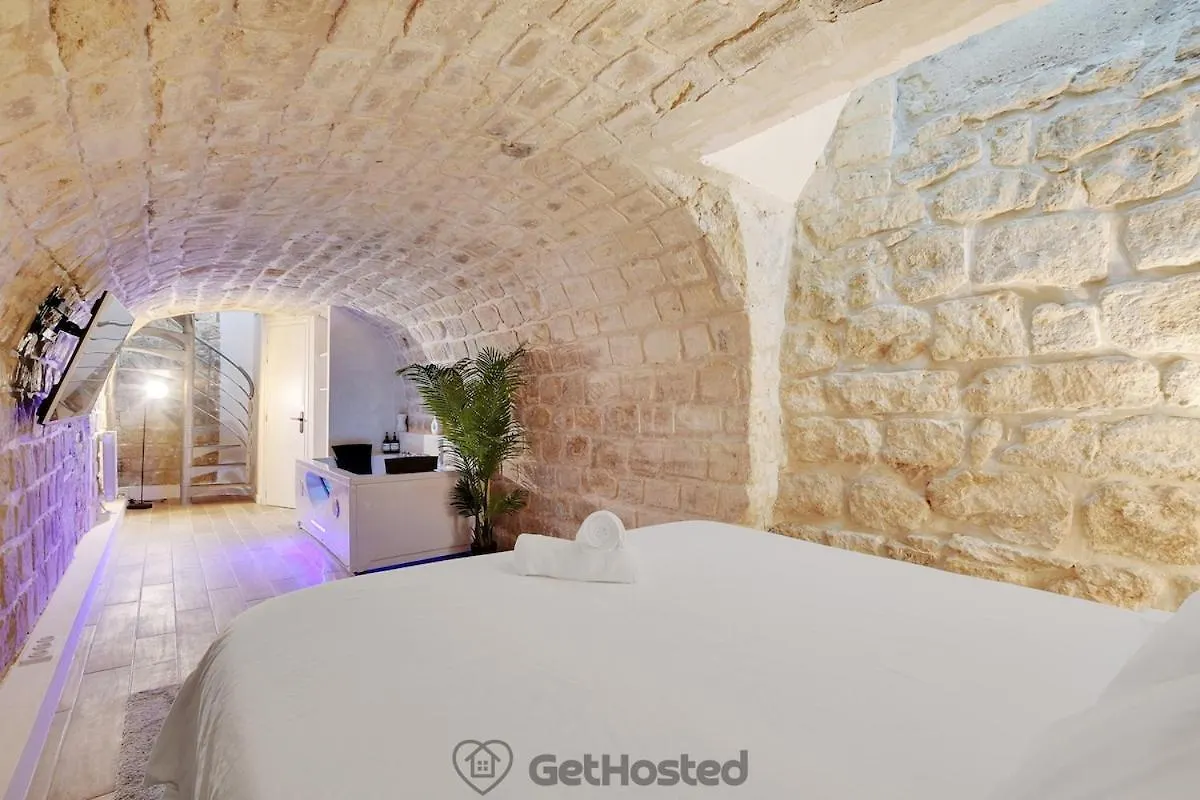 Charming Flat With Jacuzzi Heart Of Paris Gethosted Apartamento